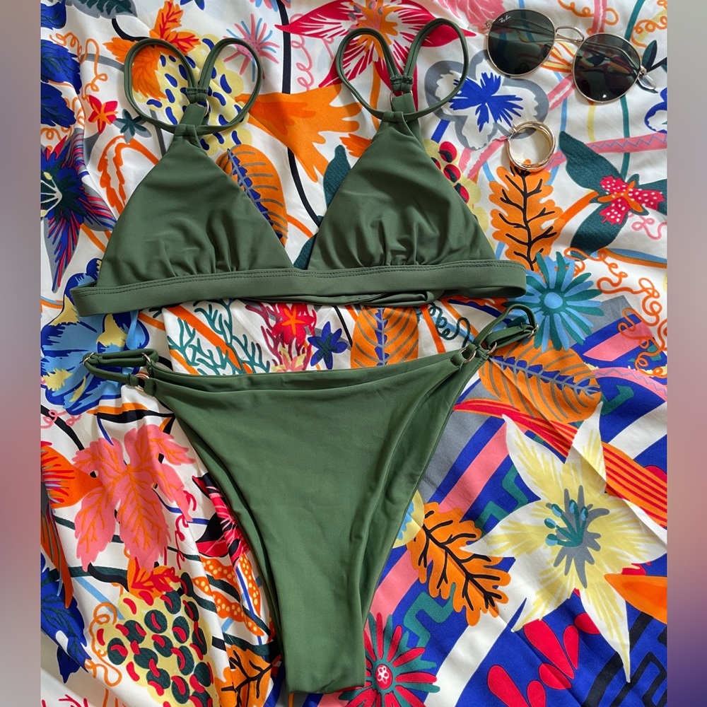 Monday Swimwear Capri Bikini Set in Green | Size P